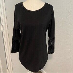LIBERTY LOVE cut out detail sleeve round neck black top sexy dressy Size S